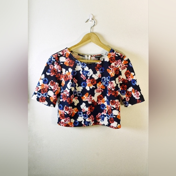 Express Tops - Express Multicolor Floral Crop Top, Sz Small